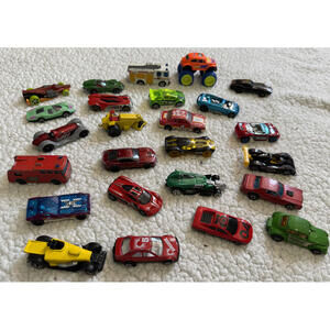 Lot of 25 cars